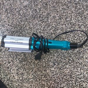 Bed head TIGI Wave Artist deep wave iron